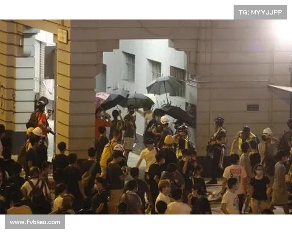 海港球迷举牌抗议“颠倒黑白” 引发协评议风波,背后真相揭秘(海港队2021年赛程) 海港球迷举牌抗议“颠倒黑白” 引发协评议风波,背后真相揭秘(海港队2021年赛程)